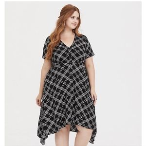 Torrid Black Plaid Challis Sharkbite Shirt Dress Size 14